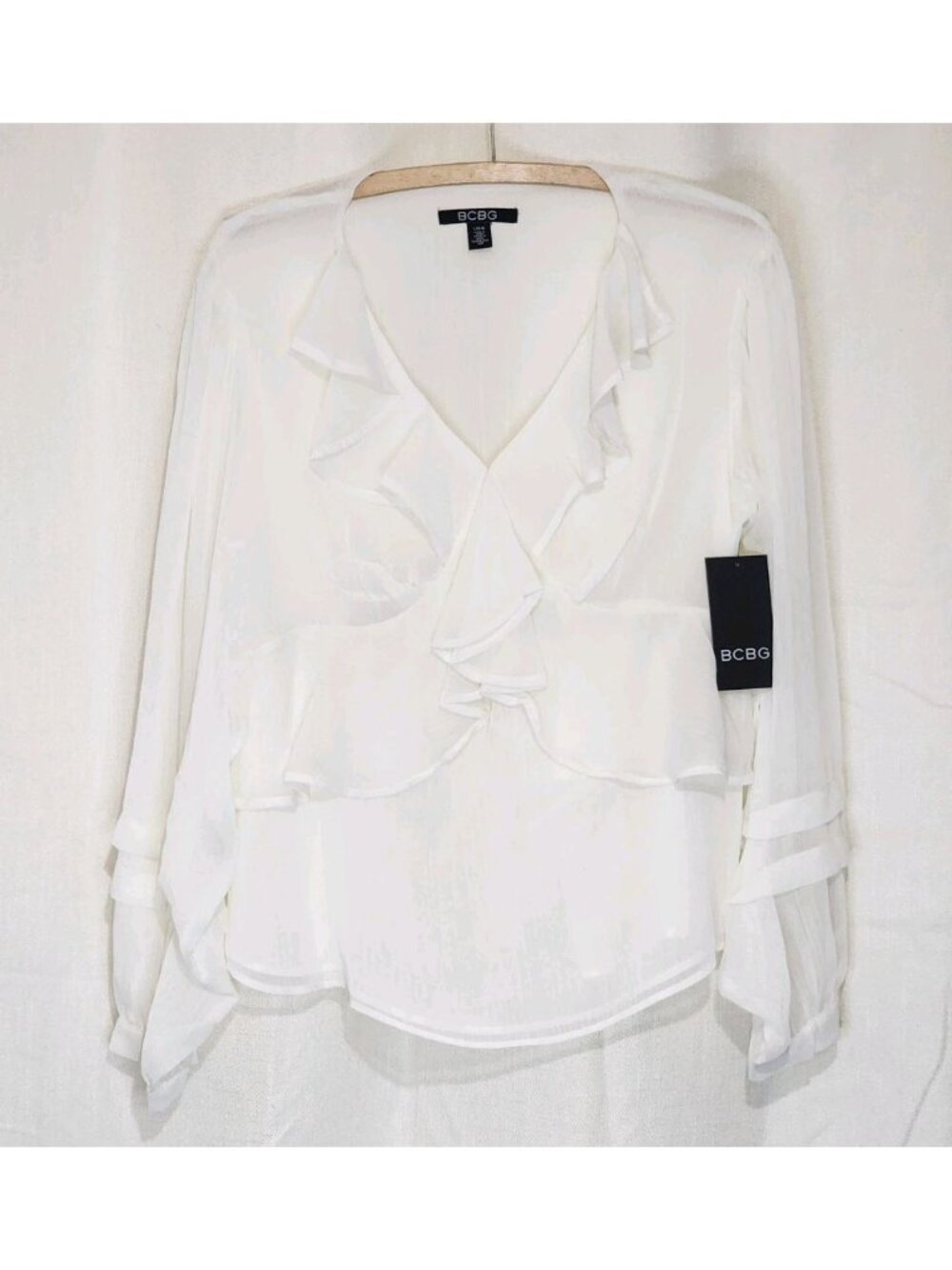 BCBG Women's Blouse Top Long Sleeve Ruffled V-neck White Size Large NWT